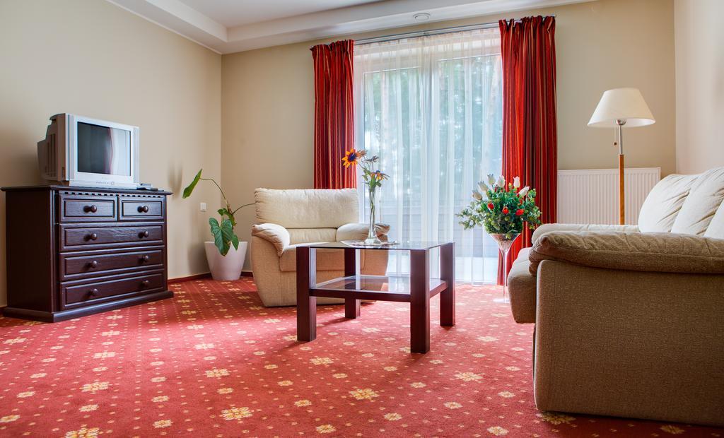 Hotel Sonata Birstonas Bagian luar foto
